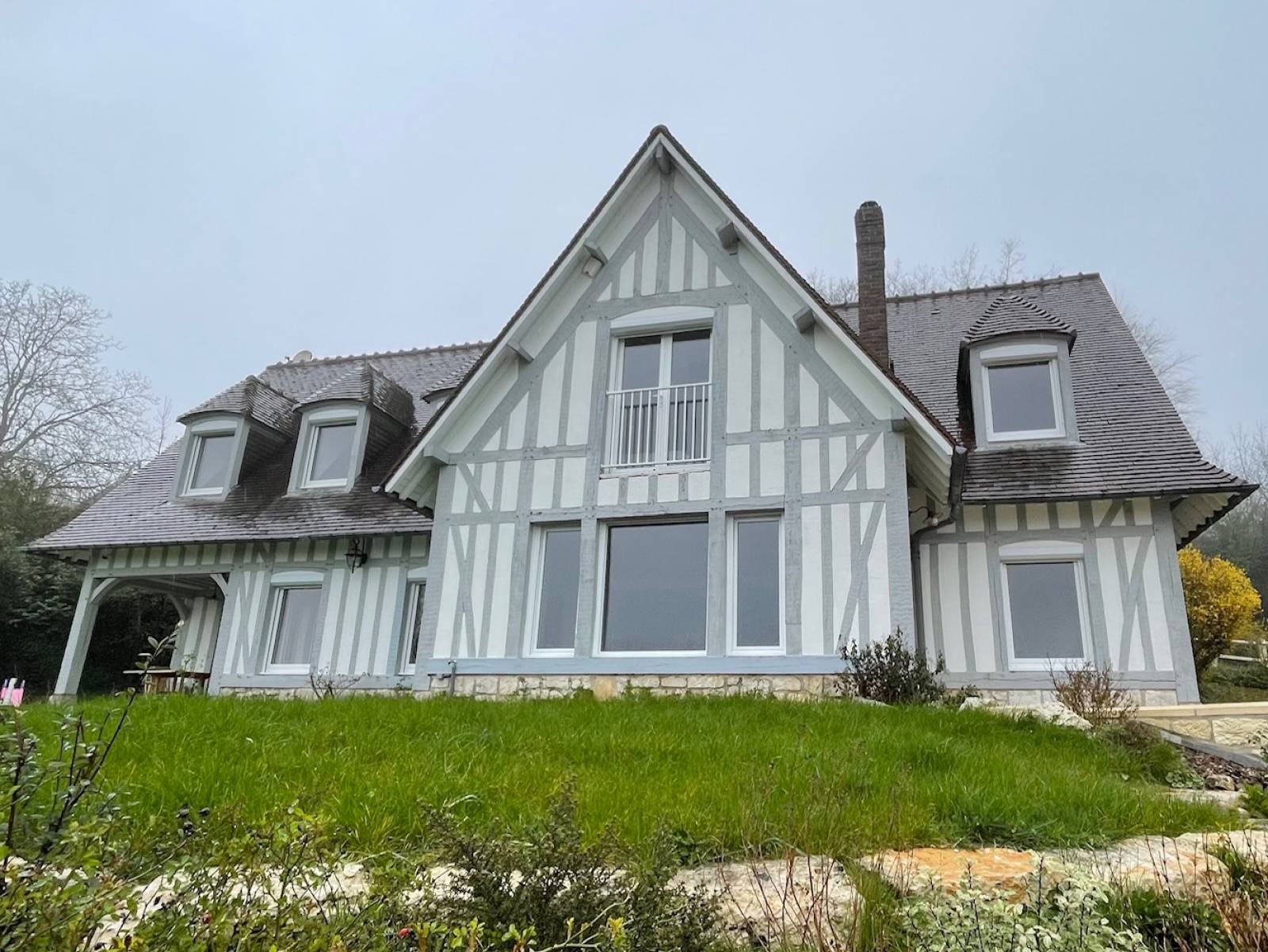 Entreprise de rénovation de façades à colombages à Rouen et sa région