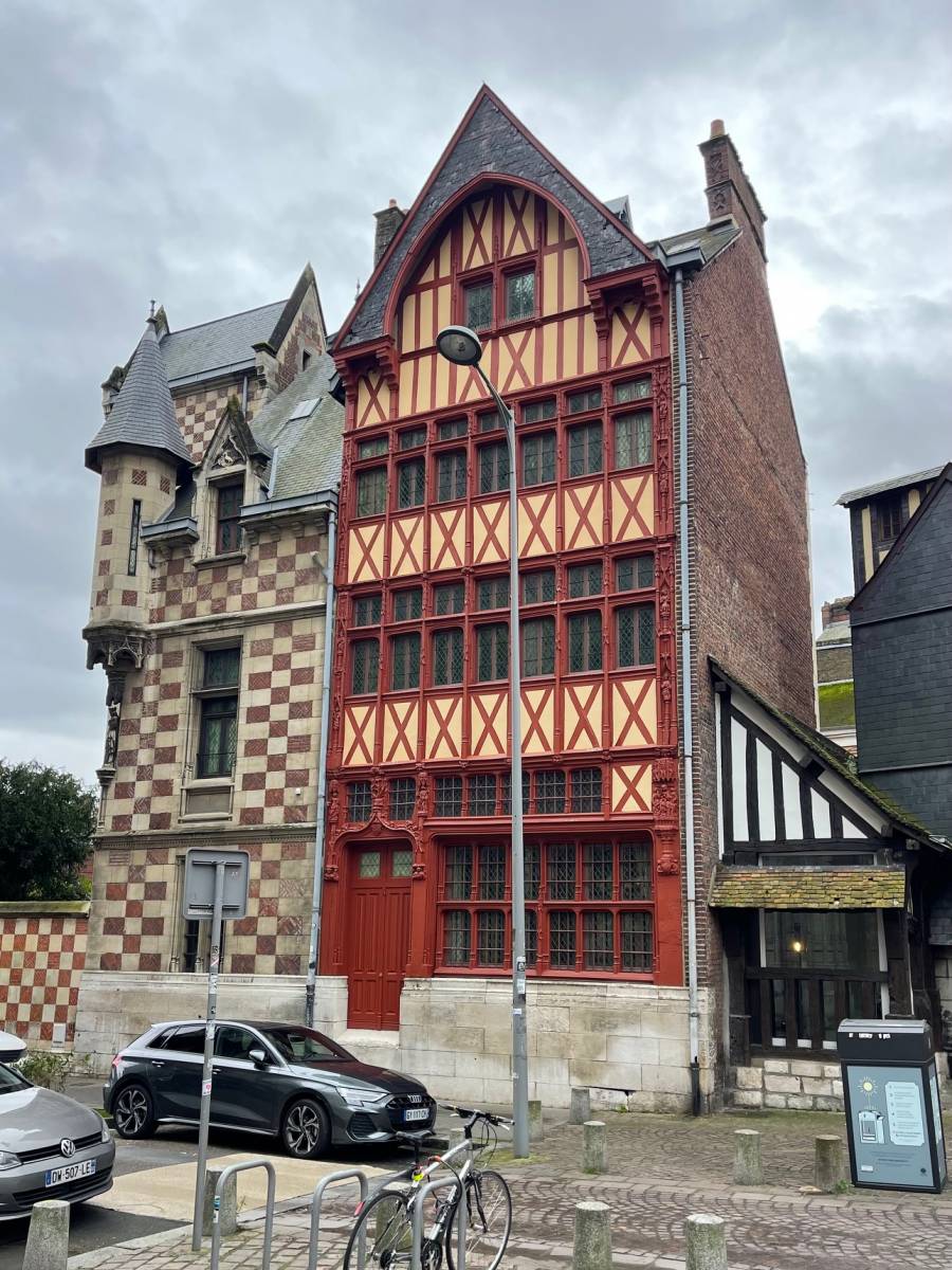 Place de l'église Saint-Maclou