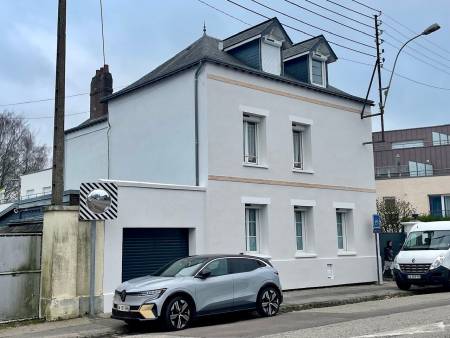A Rouen, Isolation Thermique par l'Extérieur en fibre de bois respirante, finition talochée pour une façade durable