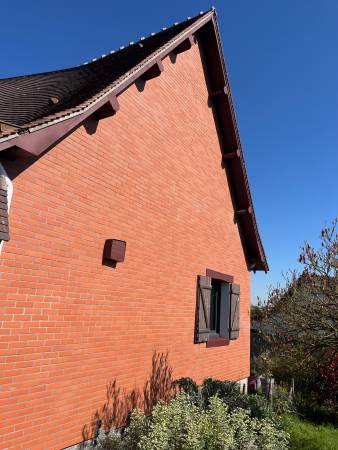 Rejointoiement de façades en briques et en pierres